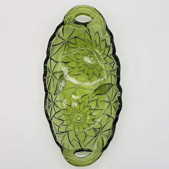 Indiana Glass Vintage Green Lily Pons Oval Handled Pickle or Relish Dish - Picture 7 of 14